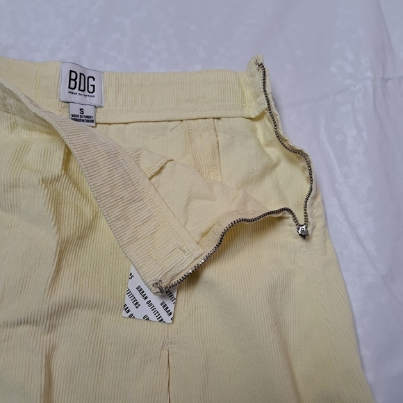 URBAN Outfitters BDG Corduroy Mini Skirt - Picture 4 of 8